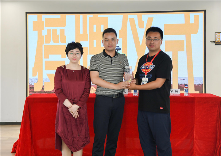 助力鄉(xiāng)村振興 永安行共享助力車“騎進村”1