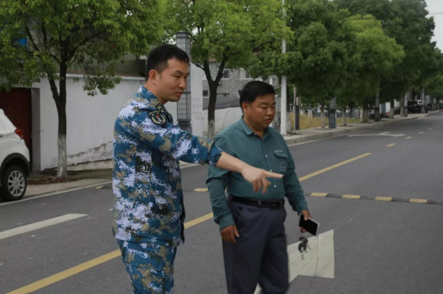 市雙擁辦為駐常某部隊(duì)積極協(xié)調(diào)投放永安行定點(diǎn)樁式自行車2